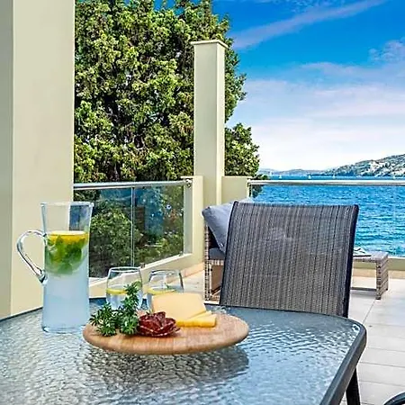 Hotel Agni 4*