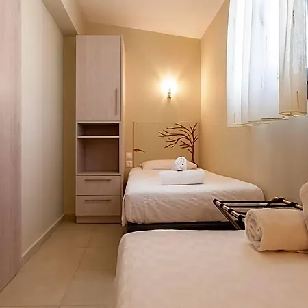 Hotel Agni Agios Petros (Arcadia)
